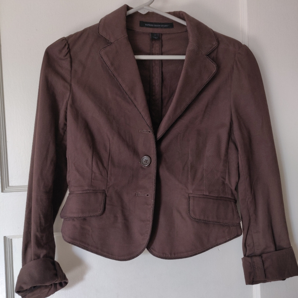 Express Brown cropped Blazer.